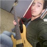 Soy estudiante de Licenciatura en Música con énfasis en guitarra eléctrica de la Facultad de Bellas Artes de la Universidad Pedagógica Nacional, doy clases de iniciación e intermedio de guitarra eléctrica, guitarra acústica, teoría, bajo, lectura musical,